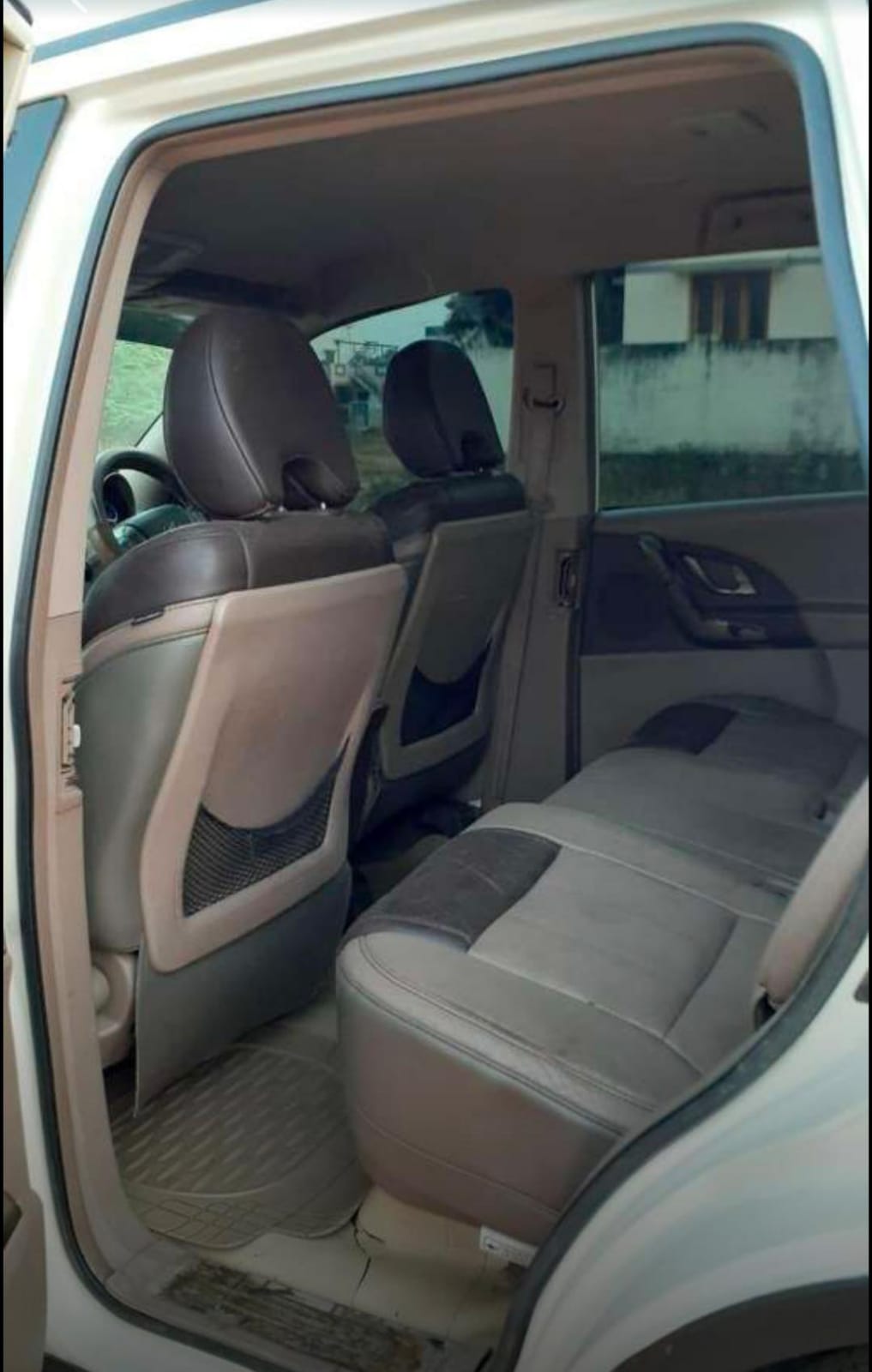 Mahindra Xuv500(2011-2015) W8